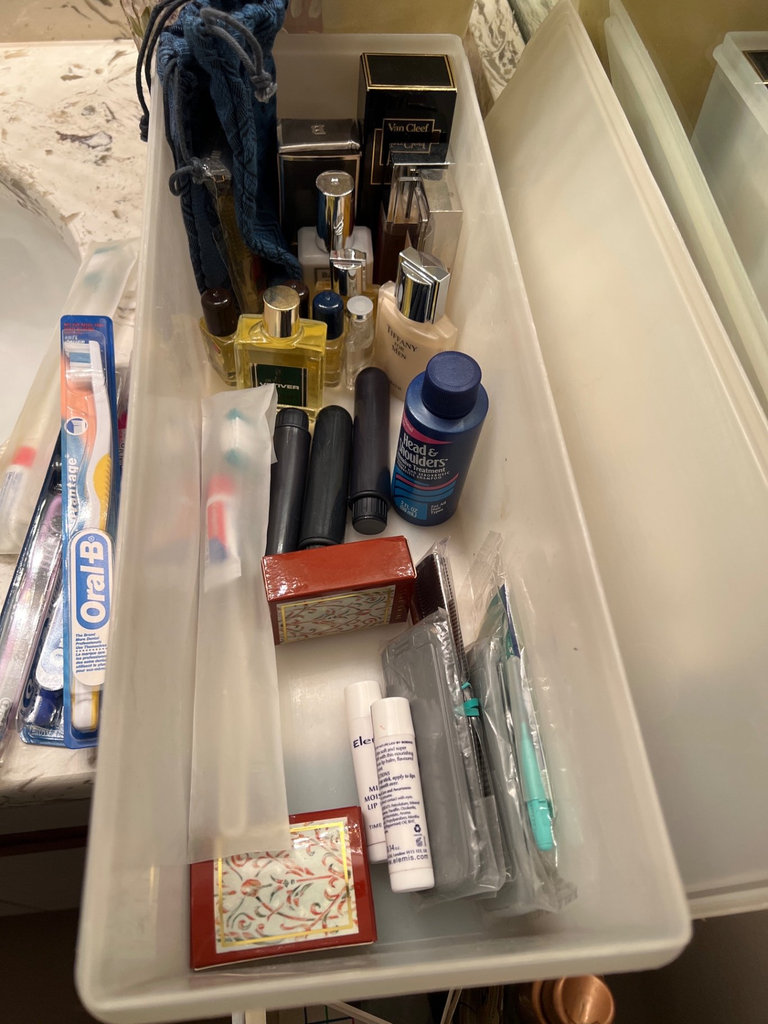 Assorted perfumes, toiletries, oral care items and cleaning products - image 1 of 11