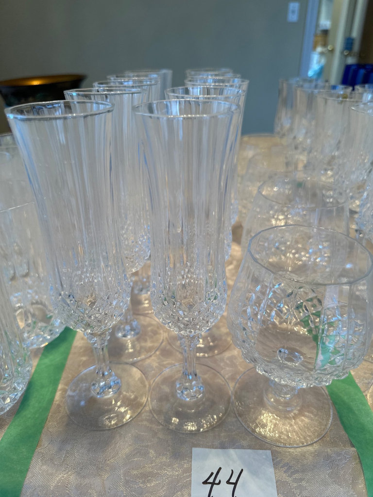 Crystal stemware  - image 1 of 7