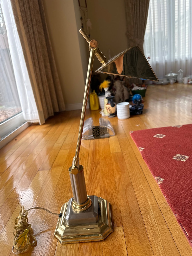 Brass lamps  - image 2 of 9
