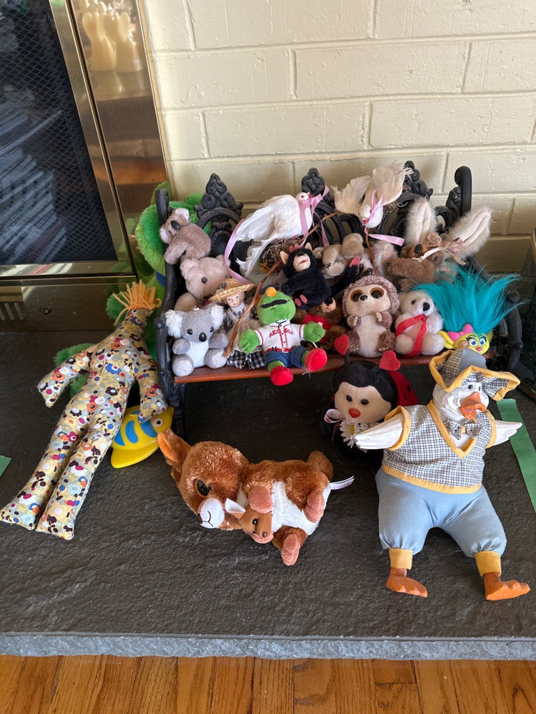 Stuffed Animals, more - image 1 of 12