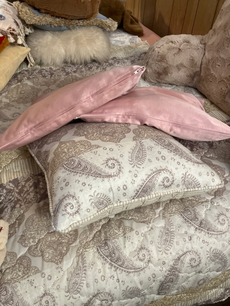 Assorted decorative cushions and plush toys - image 1 of 8