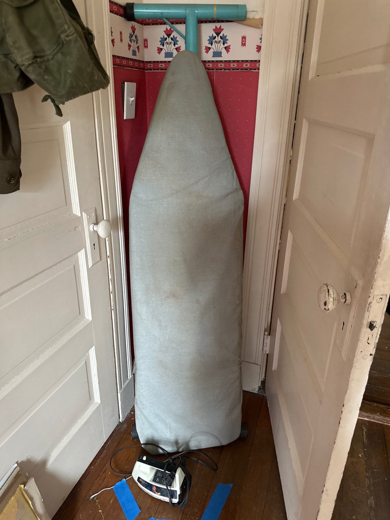 Ironing board and electric iron - image 1 of 2