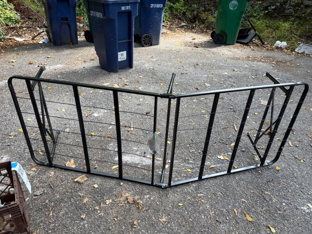 Black metal bed frame set - image 6 of 6
