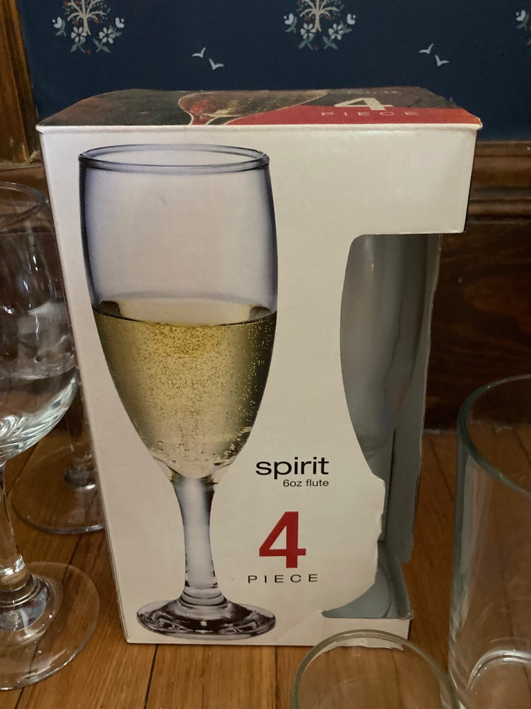 Glassware Set with Four Spirit Champagne Flutes and Stemware - image 2 of 6