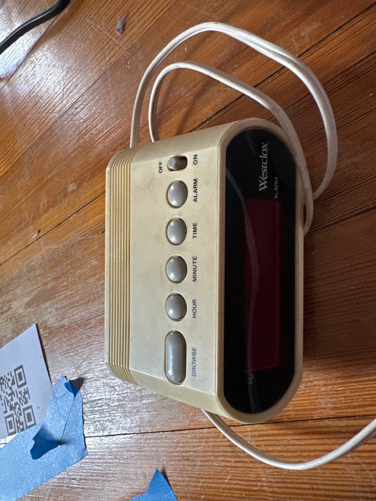 Portable Sony audio unit, alarm clocks, more  - image 6 of 9