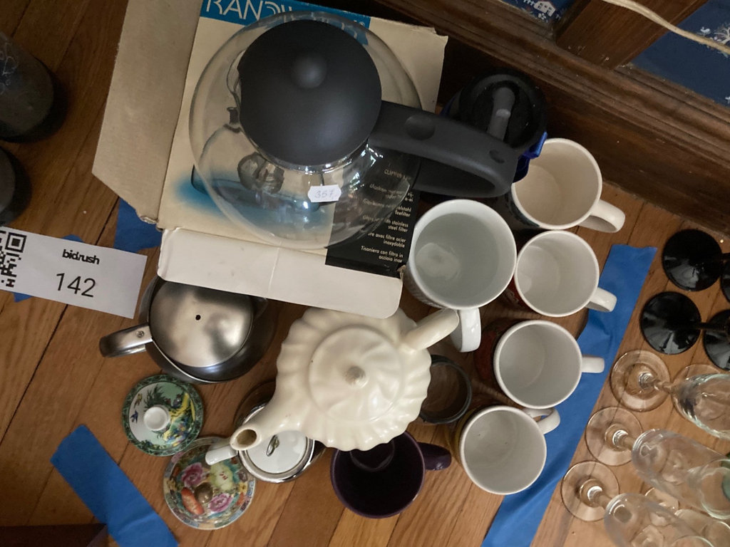 Assorted teapots, mugs, and tableware - image 2 of 7