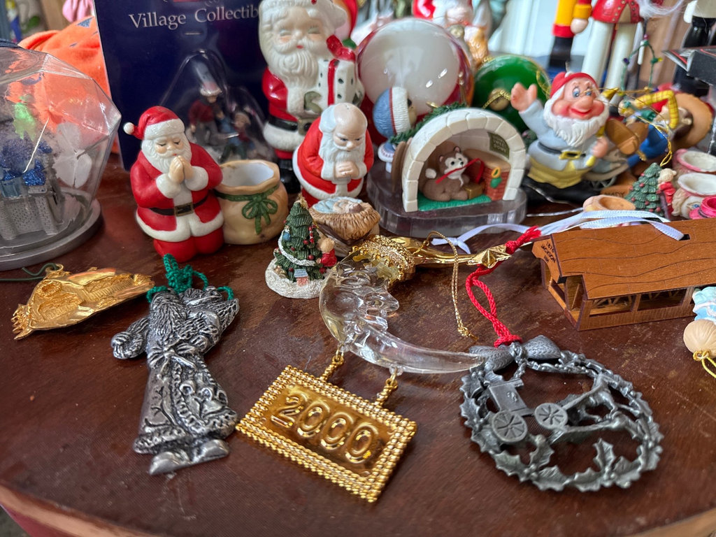 Lumistella, Lefton, Precious Moments and more Christmas Figurines and Ornaments Collection - image 7 of 26