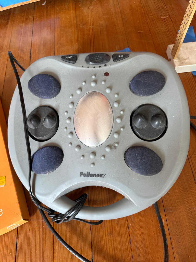Pollenex foot massager and Davol Comfy syringe - image 3 of 4