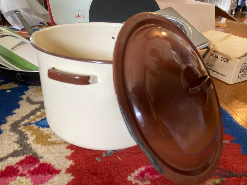 Vintage kitchen, other assorted items - image 6 of 8