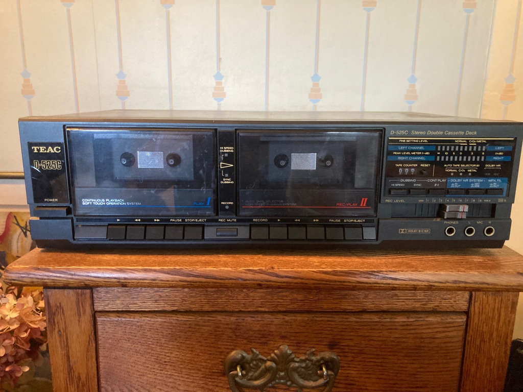 Onkyo and TEAC stereo equipment - image 3 of 12