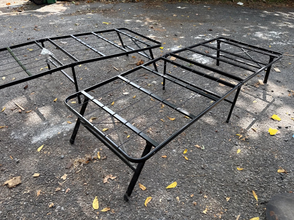 Black metal bed frame set - image 1 of 6