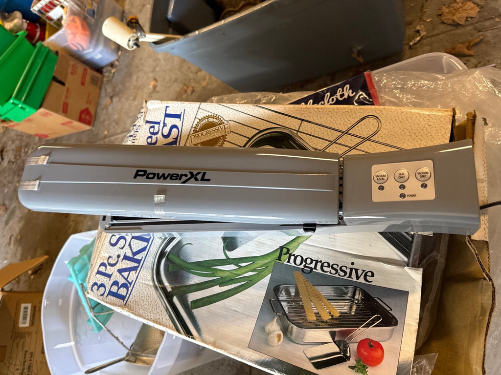 Assorted Kitchenware and Home Items - image 15 of 19