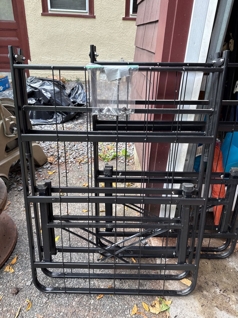 Black metal bed frame set - image 2 of 6
