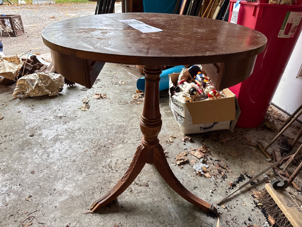Round Pedestal Dining Table, Model 7344 (Mersman) - image 6 of 8