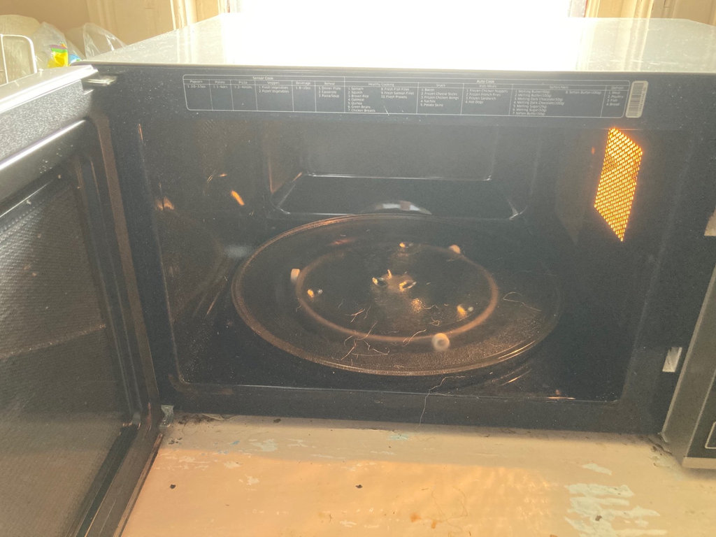 Samsung microwave oven - image 3 of 4