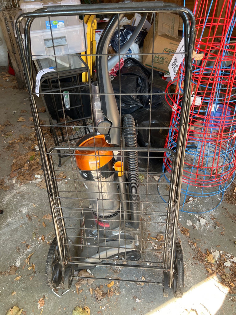 Hoover WindTunnel Vacuum Cleaner and shopping cart - image 4 of 4