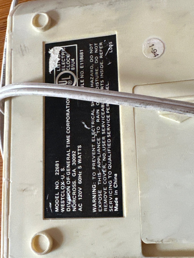Portable Sony audio unit, alarm clocks, more  - image 7 of 9