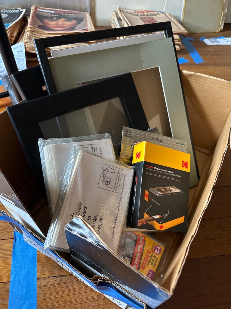 Kodak film scanner, Assorted Photo Frames - image 1 of 5