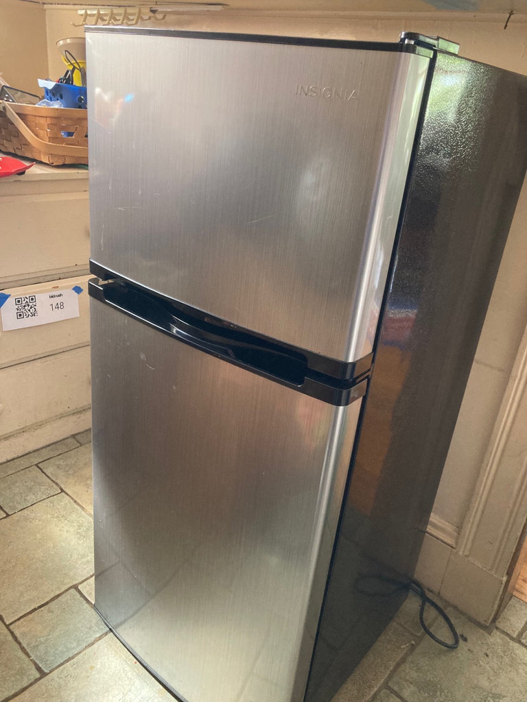 SMALL refrigerator 19”w 20”d 43”h - image 1 of 5