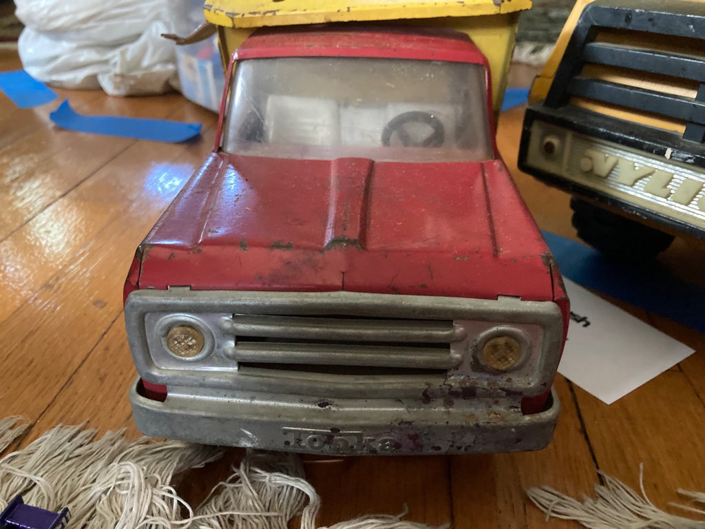 Vintage toy cars and trucks - image 1 of 11