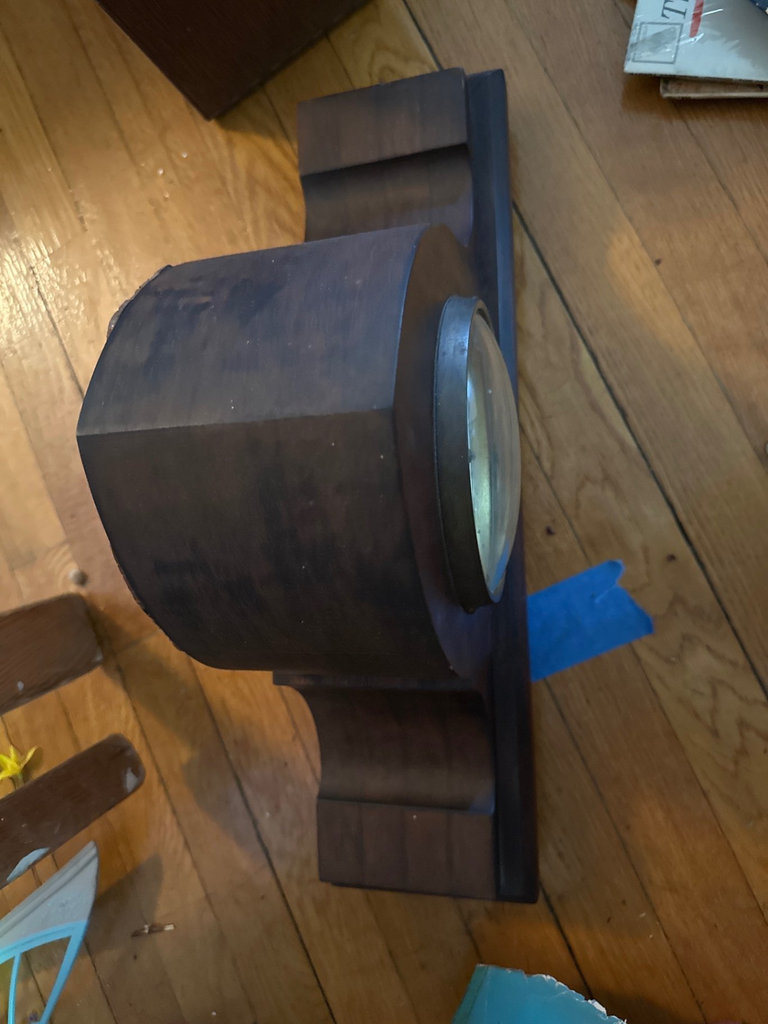 Vintage Ingraham wooden mantel clock with wind-up mechanism - image 5 of 6