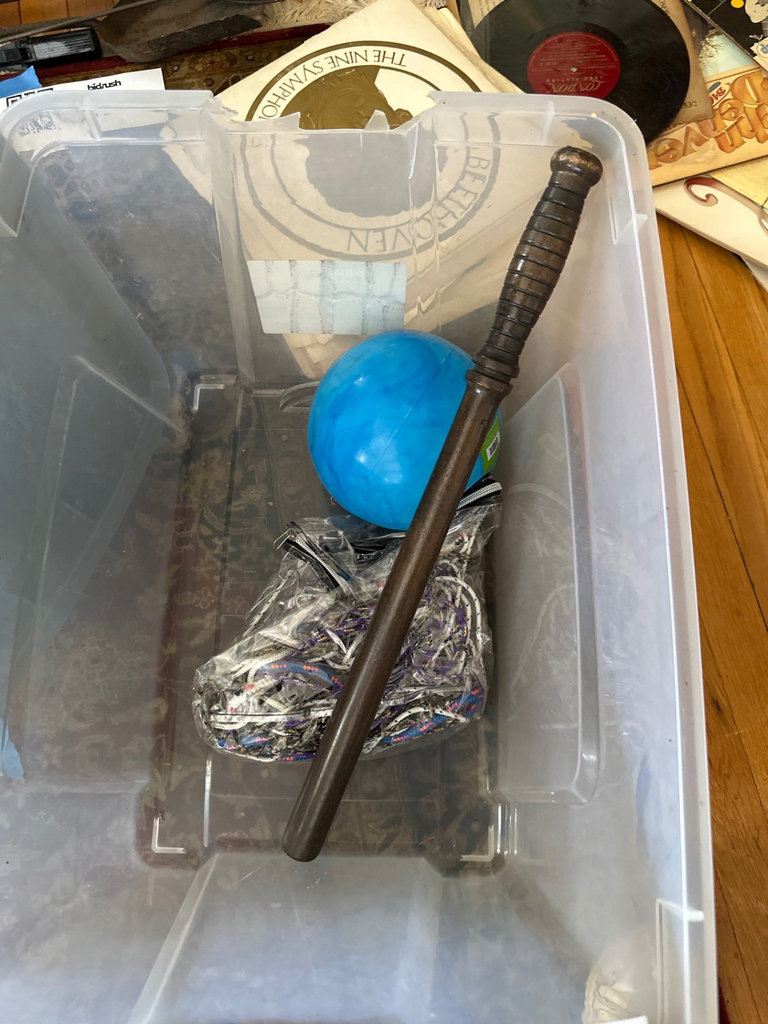 Tennis racquets, racket bags, frames, more - image 4 of 4