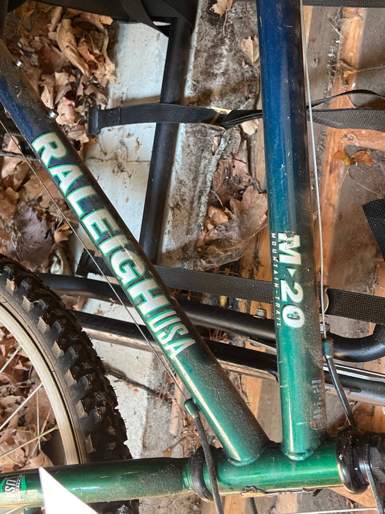 M-20 Raleigh bicycle with a Hollywood Racks rack - image 4 of 9