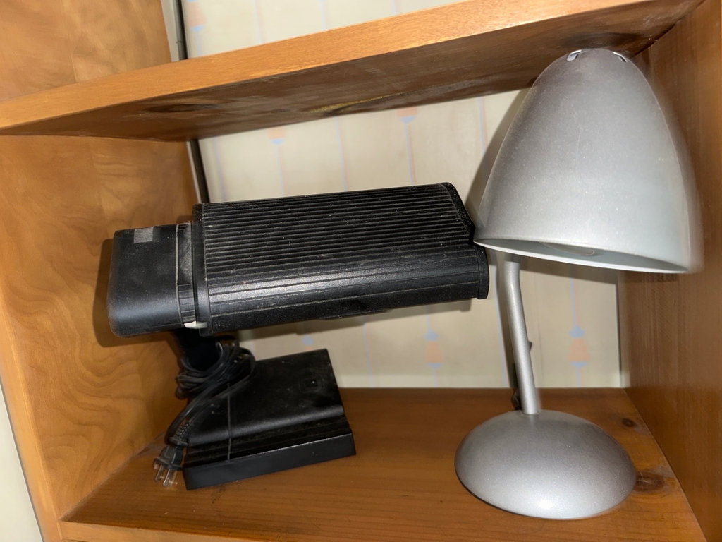 Desk lamps, LED tube lights, and decorative string lights - image 3 of 5