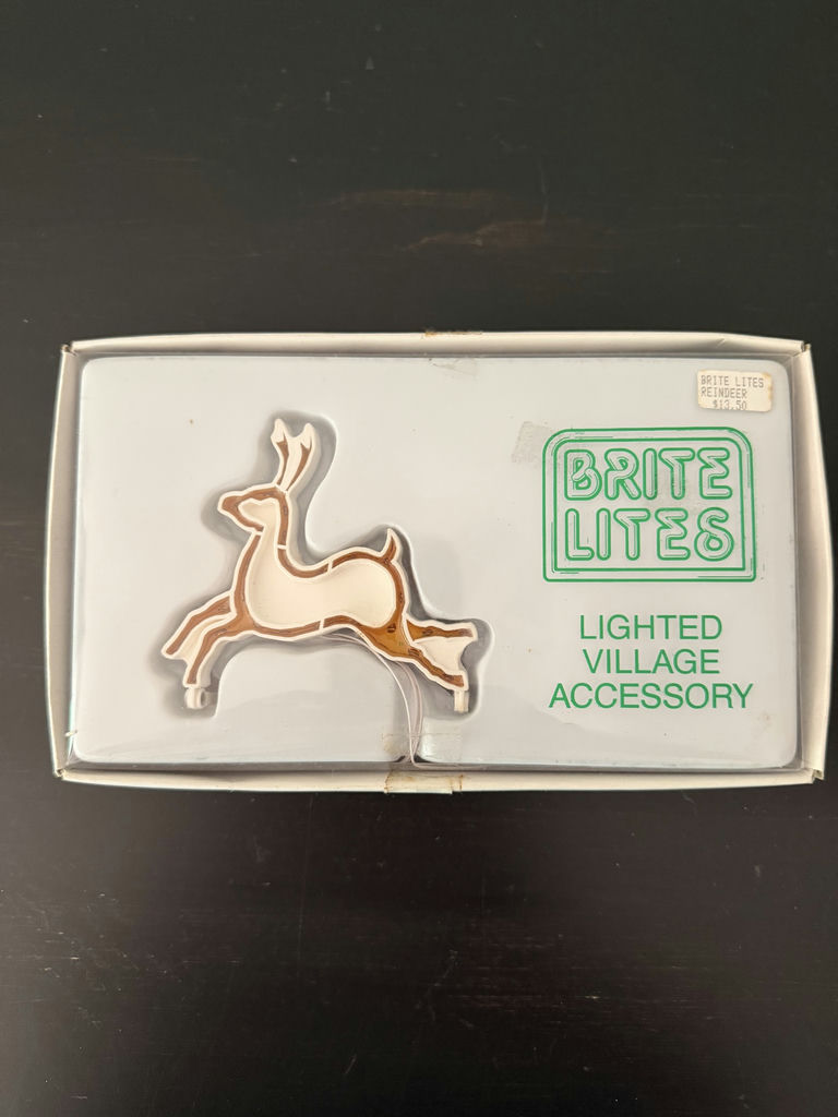 Vintage Department 56 Christmas Village Lot - image 6 of 13
