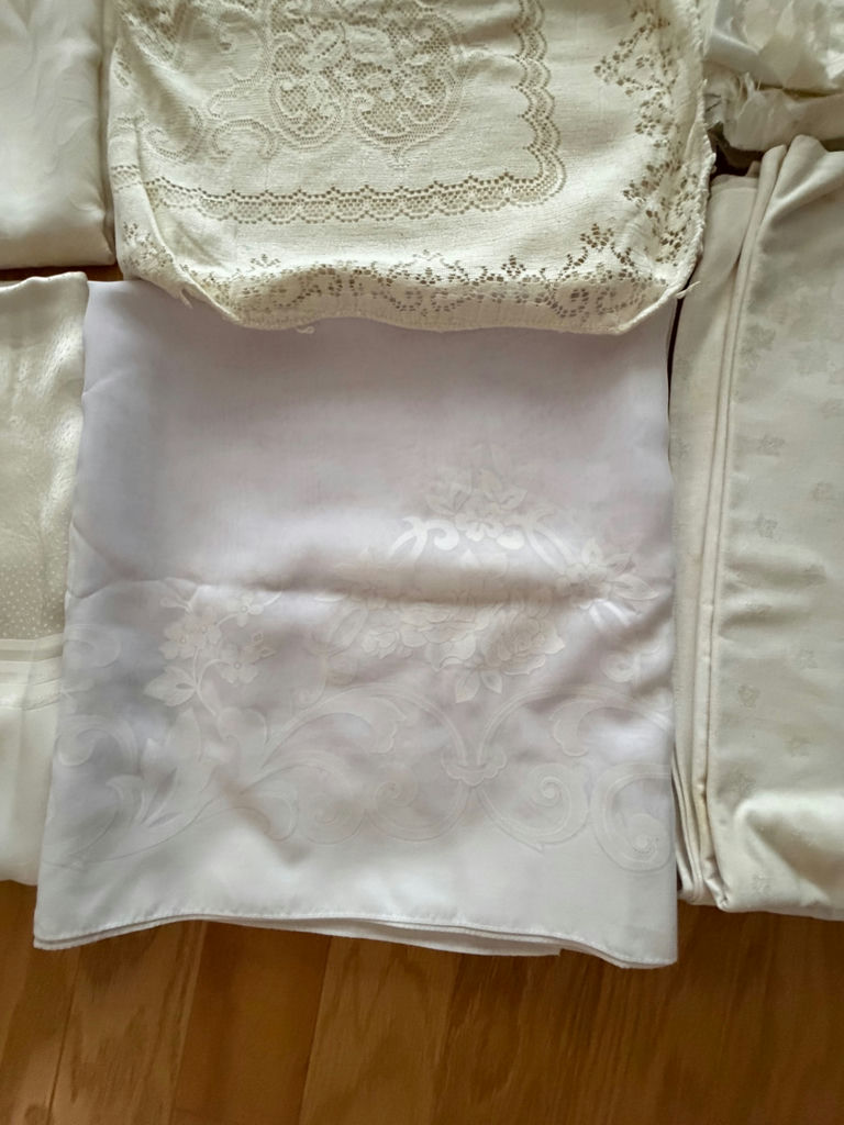 Vintage Tablecloths - Group B - image 12 of 14