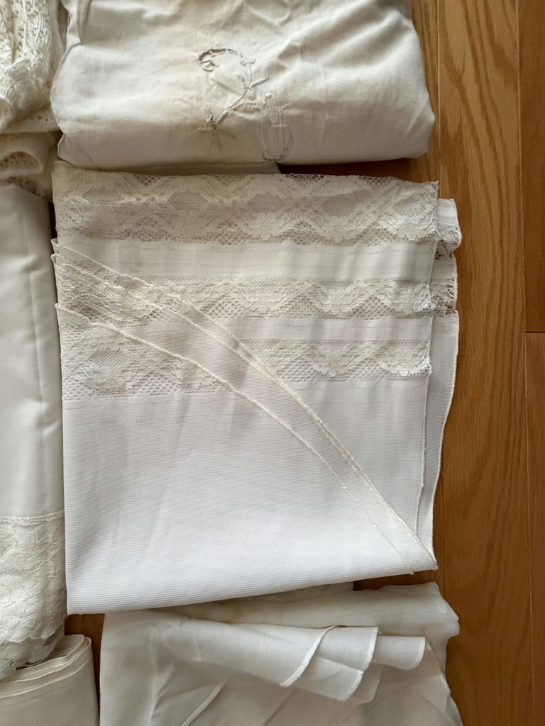 Vintage Tablecloths - Group B - image 9 of 14