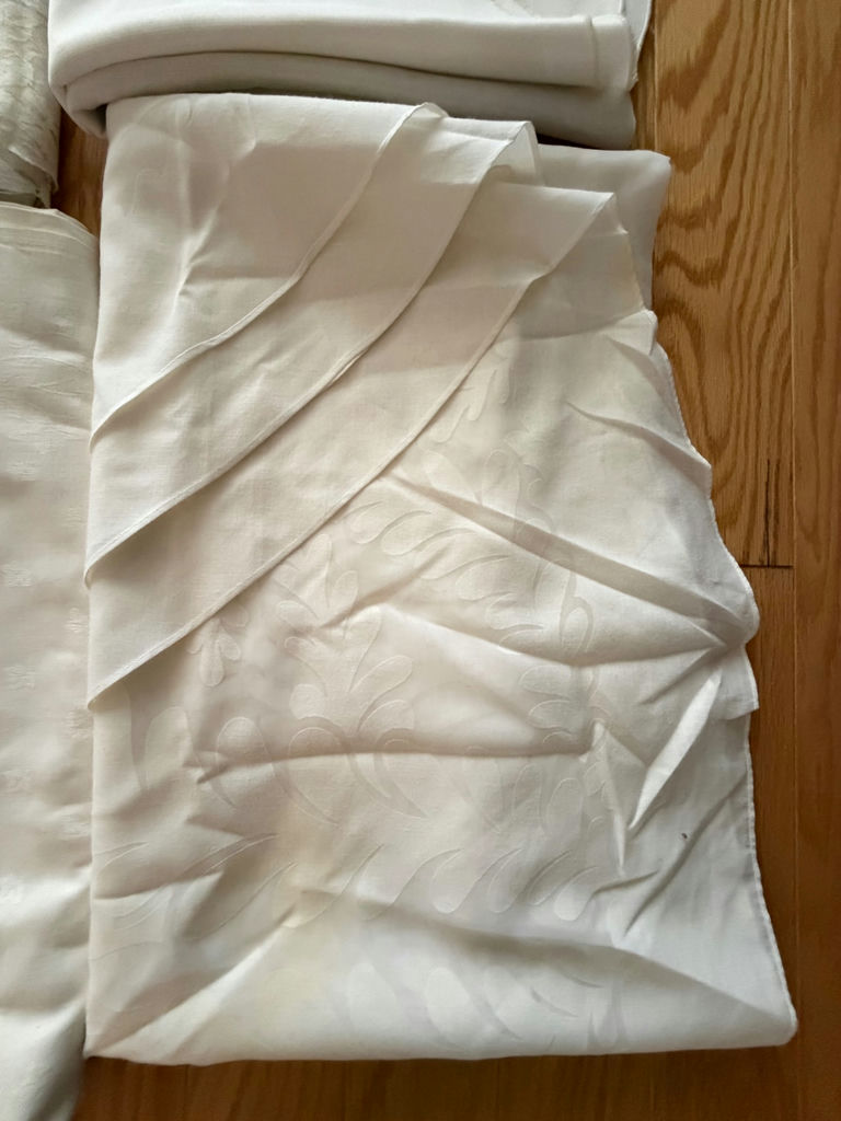 Vintage Tablecloths - Group B - image 10 of 14
