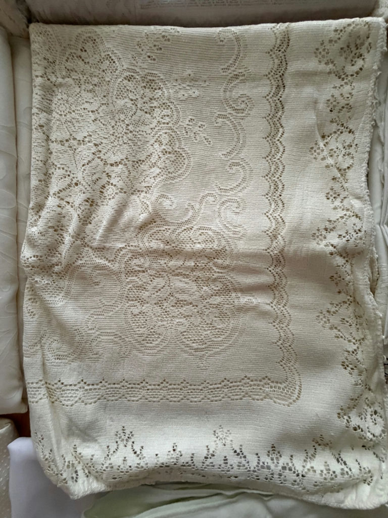 Vintage Tablecloths - Group B - image 7 of 14