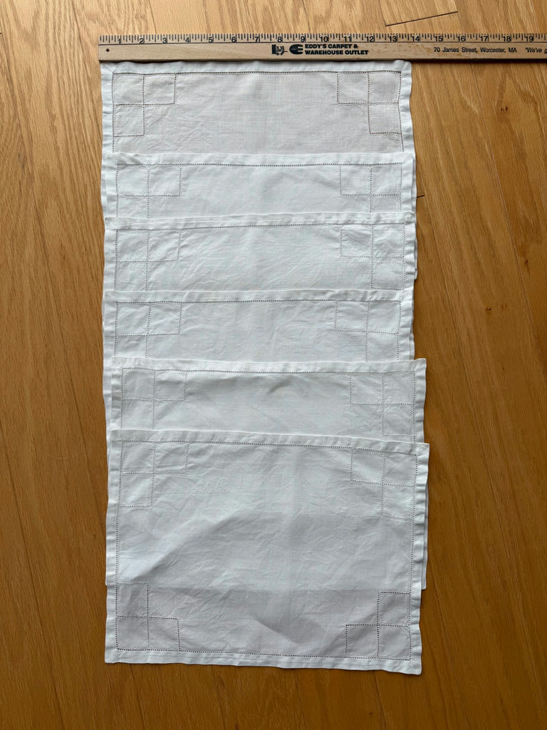 Vintage Linens - Hand Towels, Doilies, Other - image 10 of 14