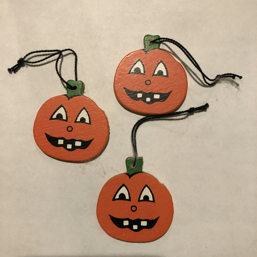 Vintage Annalee Witch with Moon & Halloween Tree - image 22 of 23