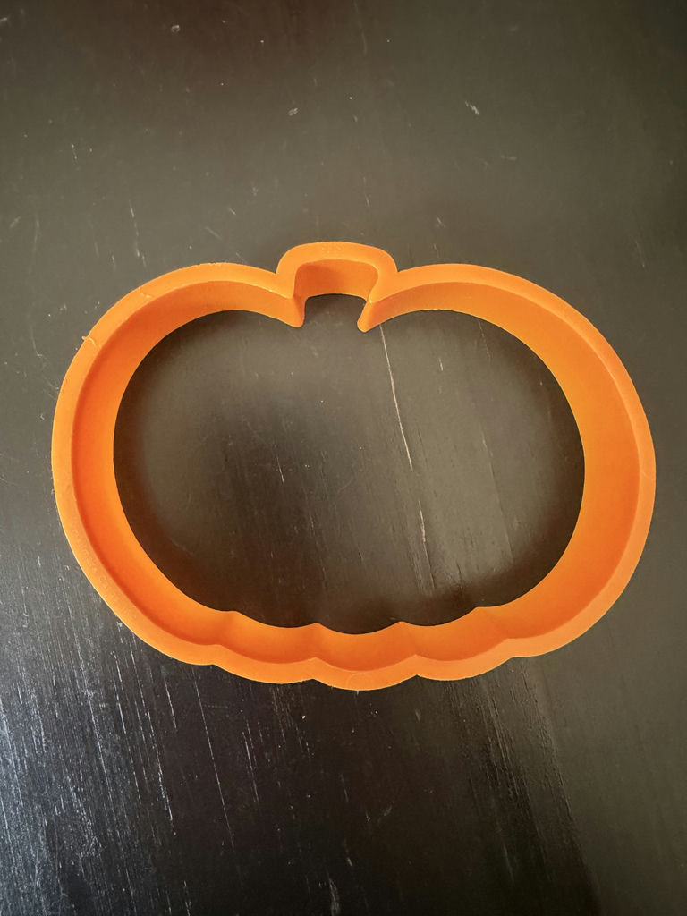 Vintage Halloween McDonald’s Pails, Popcorn Jack O’Lantern & Hallmark Cookie Cutters - image 5 of 13