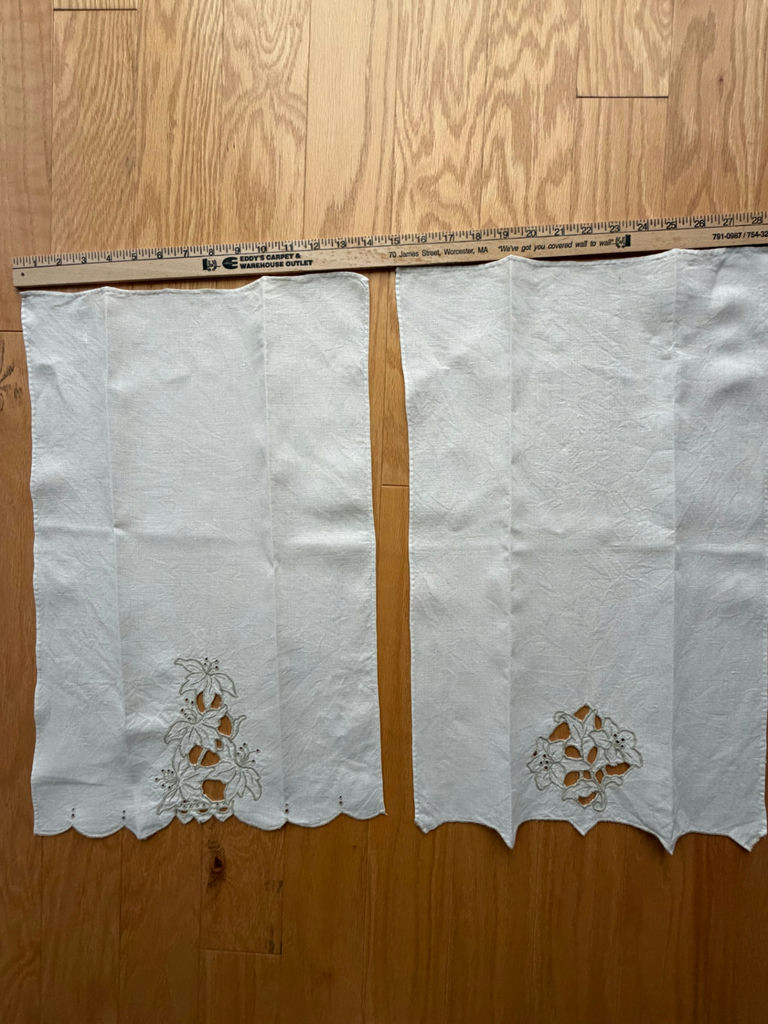 Vintage Linens - Hand Towels, Doilies, Other - image 2 of 14