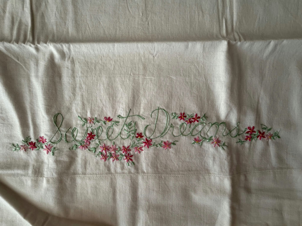 Vintage Bed Linens And Curtains - image 9 of 14