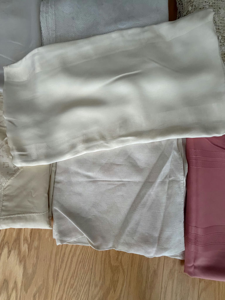 Vintage Tablecloths - Group A - image 3 of 13