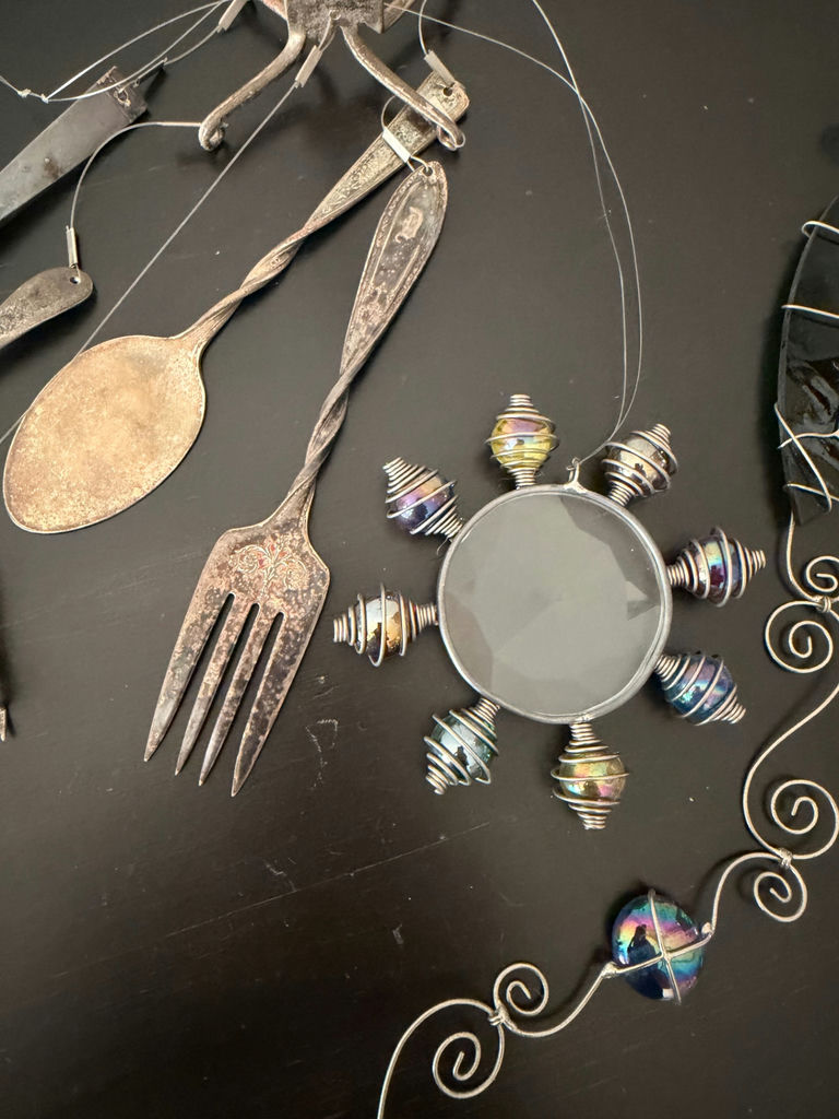 Wind Chimes and Window Decorations - image 5 of 11