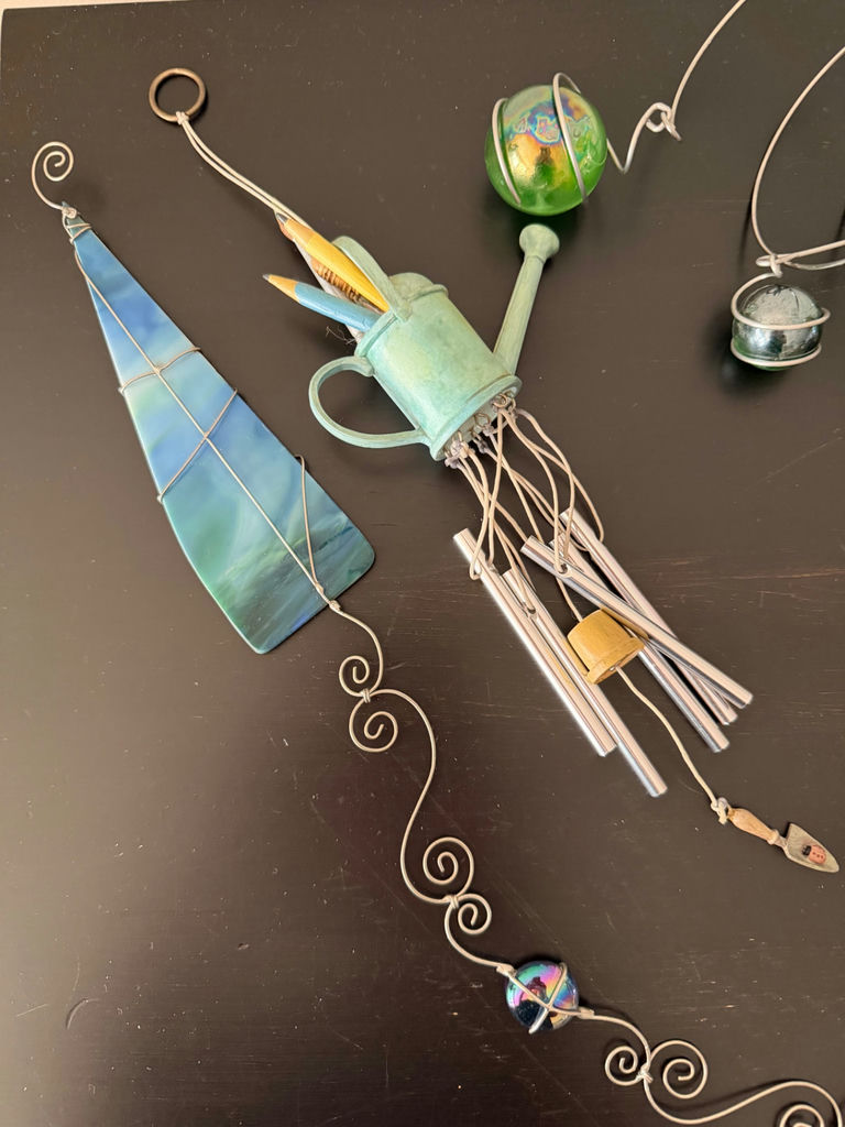 Wind Chimes and Window Decorations - image 2 of 11