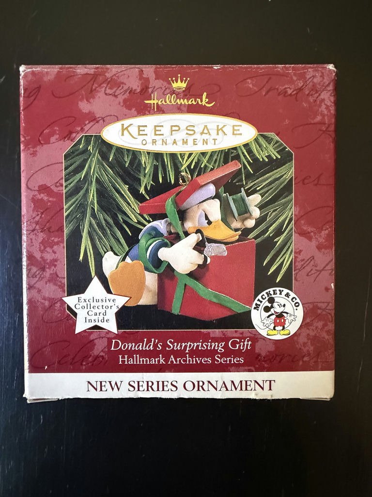 Jim Shore Disney Christmas Figurine & Hallmark Donald Duck Ornament - image 11 of 13