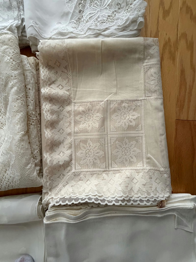 Vintage Tablecloths - Group A - image 8 of 13