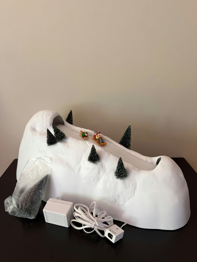 Department 56 Animated Sledding Hill - image 5 of 6