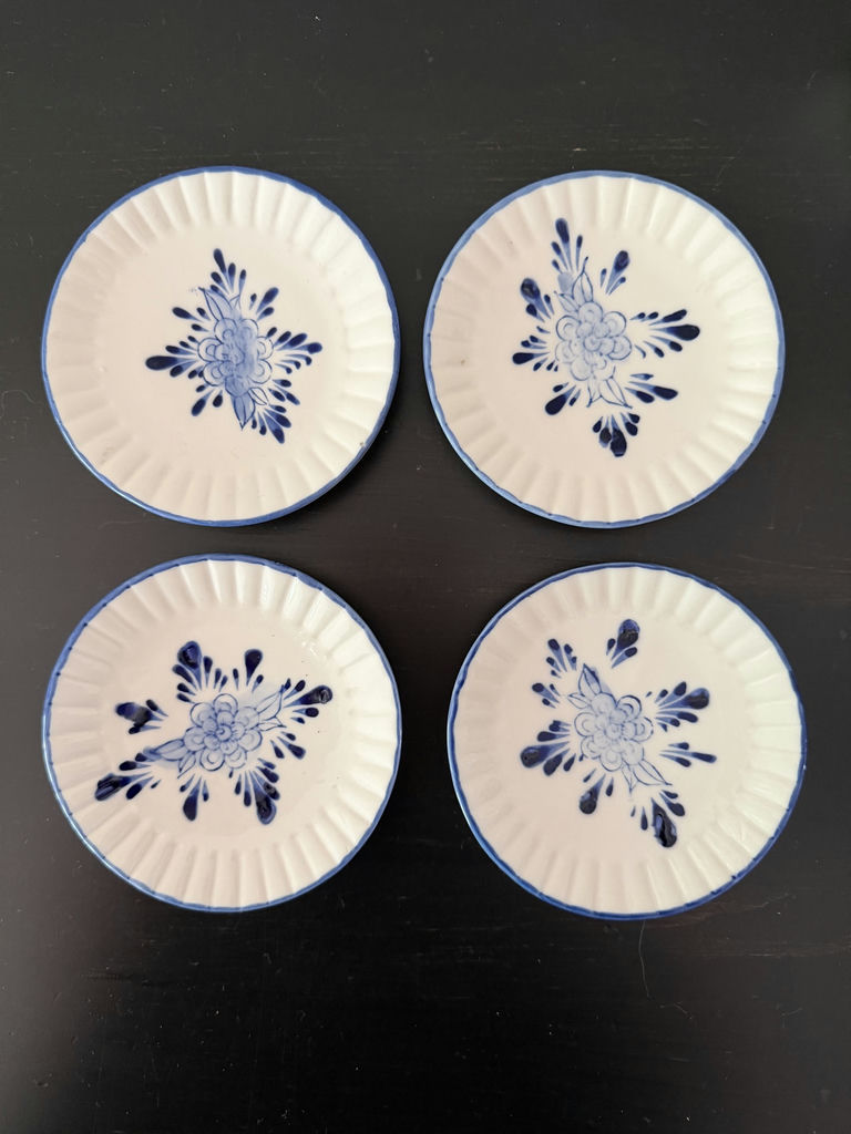 Child’s Tea Set - image 3 of 5