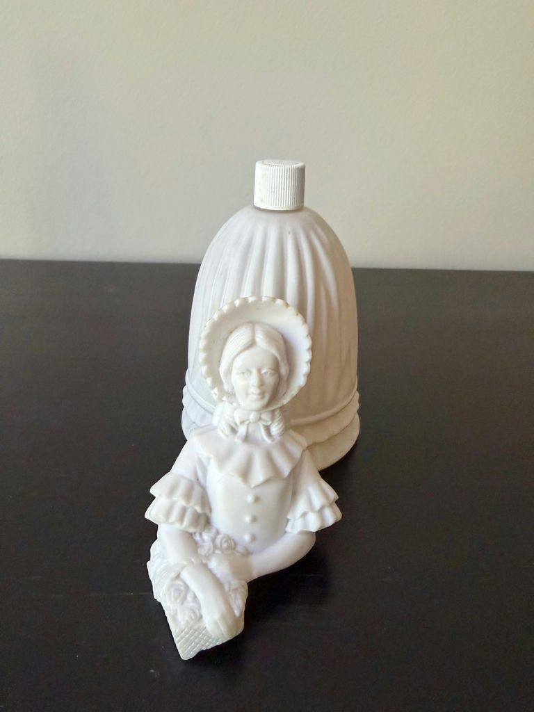 Vintage Avon & Stanley (Stanhome) items - image 11 of 26