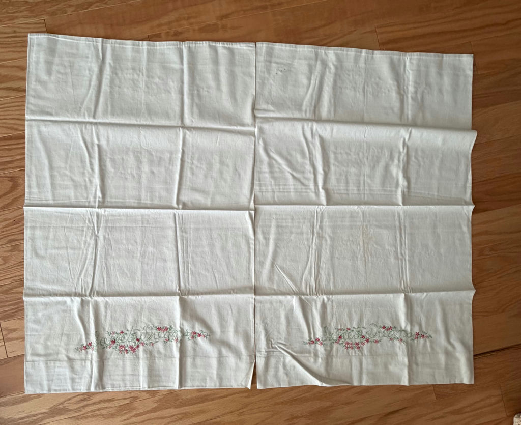 Vintage Bed Linens And Curtains - image 8 of 14