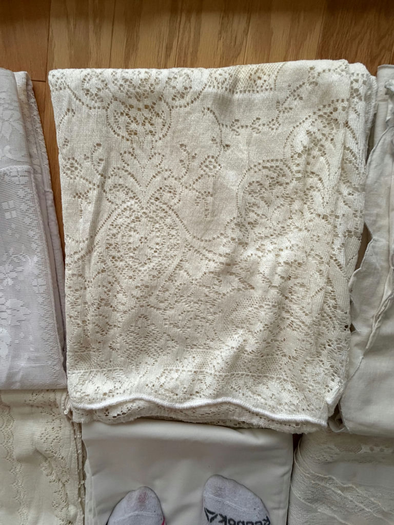 Vintage Tablecloths - Group B - image 4 of 14