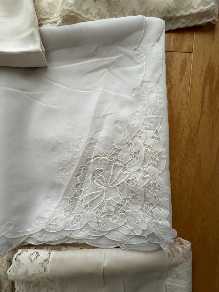 Vintage Tablecloths - Group A - image 7 of 13
