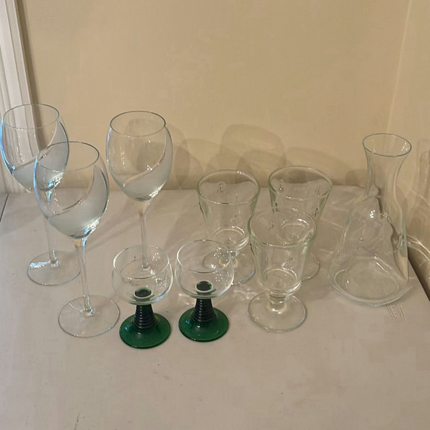 La Rochere Bee Goblets & Carafe, & Assorted Glassware - image 11 of 12
